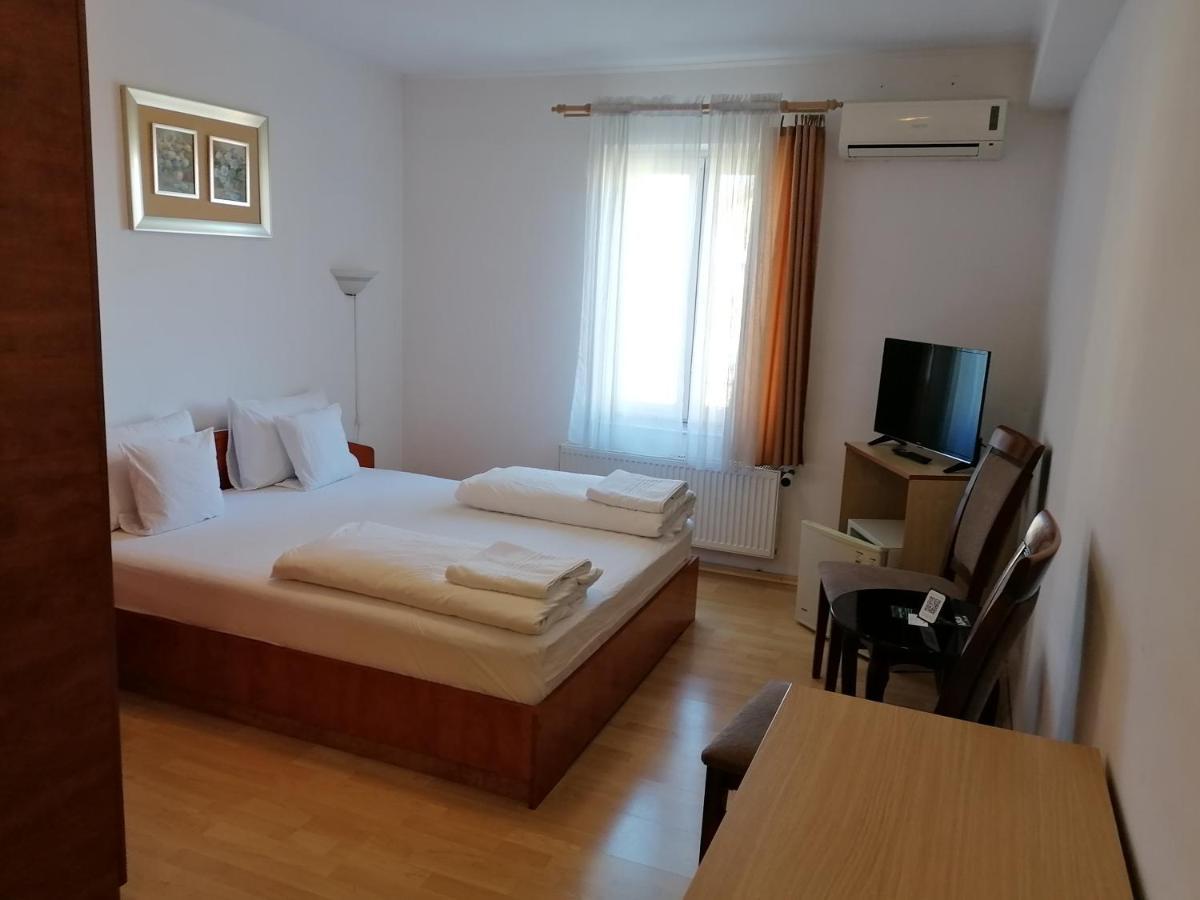 Casa La Fayette 3* Timişoara